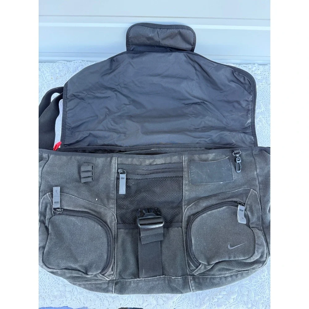 Rare Vintage 2000 Nike ACG Crossbody Sling Y2K Backpack Grail Black